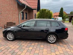 Deep black perleffekt Gebraucht 2015 VW Golf VII LOUNGE Kombi | 13.490 € (Etwas zu teuer)