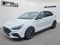 Weiß Gebraucht 2021 Hyundai i30 N Performance Limousine | 30.890 € (Fairer Preis)