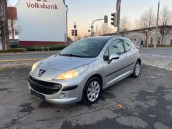 Grau Gebraucht 2006 Peugeot 207 Tendance Kleinwagen | 2.690 € (Fairer Preis)