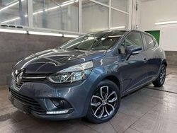 Grau metallic Gebraucht 2020 Renault Clio V | 11.380 € (Fairer Preis)