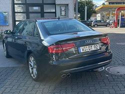 Blau Gebraucht 2014 Audi A4 Ambiente Limousine | 12.999 € (Fairer Preis)