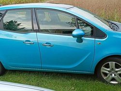 Blau Gebraucht 2011 Opel Meriva Van / Kleinbus | 3.600 €