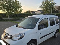 Weiß Gebraucht 2018 Renault Kangoo Kombi | 8.990 € (Etwas zu teuer)