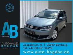 Blau Gebraucht 2015 VW Sharan Comfortline Van / Kleinbus | 16.940 € (Fairer Preis)