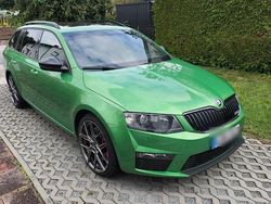 Grün Gebraucht 2015 Skoda Octavia vRS Kombi | 12.950 € (Fairer Preis)