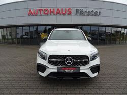 Weiß Gebraucht 2021 Mercedes GLB200 AMG line SUV | 32.900 € (Fairer Preis)