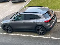Grau Gebraucht 2022 Mercedes GLA200 AMG SUV | 36.000 € (Fairer Preis)