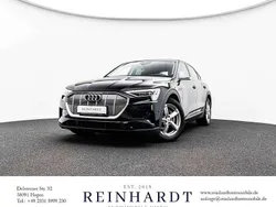 Brillantschwarz Gebraucht 2021 Audi e-tron Sportback Ambiente SUV | 31.030 € (Guter Preis)