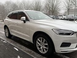 Weiß Gebraucht 2019 Volvo XC60 Momentum SUV | 25.890 € (Guter Preis)