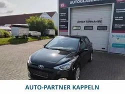 Schwarz Gebraucht 2017 Hyundai i20 Pure Kleinwagen | 9.290 € (Teuer)