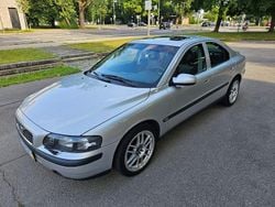 Silber Gebraucht 2001 Volvo S60 Limousine | 4.800 €