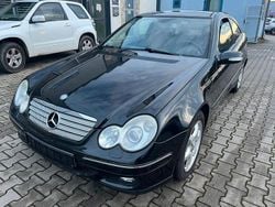 Schwarz Gebraucht 2007 Mercedes C230 Coupé | 2.900 € (Fairer Preis)