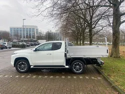 Weiß Gebraucht 2022 Mitsubishi L200 Plus Abholung | 29.900 € (Superpreis)