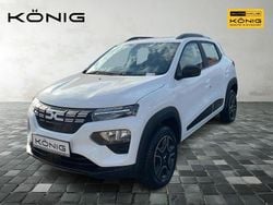 Kaolinweiß Gebraucht 2023 Dacia Spring Essentiel Kleinwagen | 12.498 € (Guter Preis)