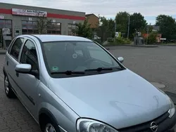 Silber Gebraucht 2001 Opel Corsa Comfort Kleinwagen | 800 € (Guter Preis)