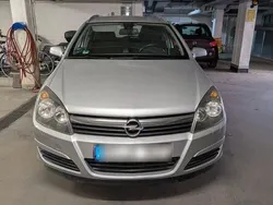 Silber Gebraucht 2005 Opel Astra Elegance Kombi | 3.299 € (Fairer Preis)