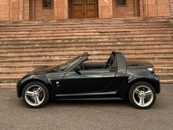 Schwarz Gebraucht 2005 Smart Roadster Cabrio | 4.950 € (Fairer Preis)