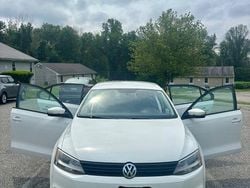 Weiß Gebraucht 2014 VW Jetta Limousine | 4.199 € (Superpreis)