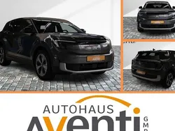 Grau Neu 2025 Ford Explorer Extended Range SUV | 44.989 € (Guter Preis)