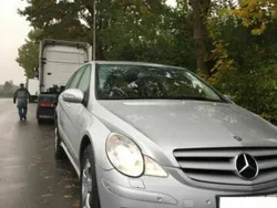 Silber Gebraucht 2007 Mercedes R320 AMG Van / Kleinbus | 6.000 € (Etwas zu teuer)