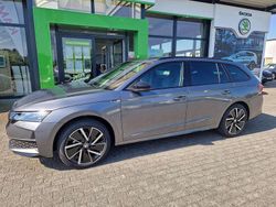 Graphitegrau metallic Gebraucht 2024 Skoda Octavia SportLine Kombi | 35.990 € (Teuer)