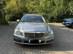 Grau Gebraucht 2010 Mercedes E220 Limousine | 5.500 € (Guter Preis)