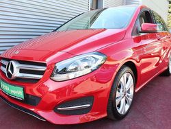 Rot Gebraucht 2017 Mercedes B160 Urban Van / Kleinbus | 16.982 €
