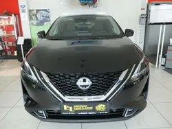 Schwarz Gebraucht 2023 Nissan Qashqai N-Connecta SUV | 27.990 € (Fairer Preis)