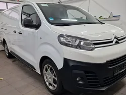 Weiß Gebraucht 2021 Citroën Jumpy Van / Kleinbus | 14.999 €