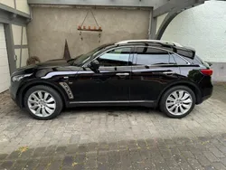 Schwarz Gebraucht 2018 Infiniti QX70 Premium SUV | 38.000 €