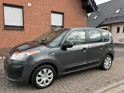 Grau Gebraucht 2016 Citroën C3 Picasso Van / Kleinbus | 5.000 € (Fairer Preis)