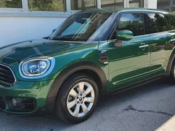 British racing green metallic Gebraucht 2020 Mini One Countryman SUV | 20.900 € (Etwas zu teuer)