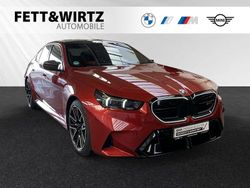 Fire red metallic Gebraucht 2024 BMW M5 Performance Limousine | 119.899 €