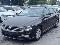 Grau Gebraucht 2021 VW Passat R-line Kombi | 17.990 € (Fairer Preis)
