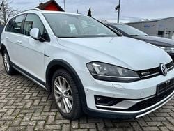 Weiß Gebraucht 2016 VW Golf VII Kombi | 9.000 € (Guter Preis)