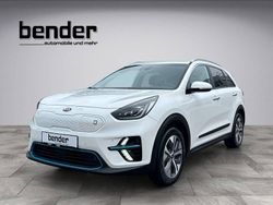 Weiß Gebraucht 2021 Kia e-Niro Spirit SUV | 22.590 € (Fairer Preis)