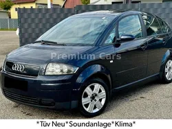 Blau Gebraucht 2001 Audi A2 Kleinwagen | 1.990 € (Guter Preis)