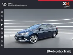 Titaniumblau mica metallic Gebraucht 2016 Toyota Auris Hybrid Basis | 14.990 € (Fairer Preis)