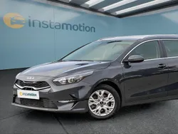 Grau Gebraucht 2023 Kia Ceed Kombi | 22.149 € (Fairer Preis)
