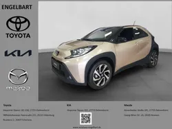 Beige Gebraucht 2023 Toyota Aygo Pulse Kleinwagen | 13.990 €