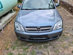 Grau Gebraucht 2005 Opel Vectra Limousine | 1.999 € (Fairer Preis)