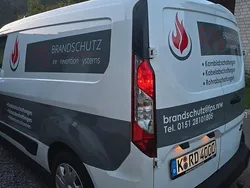Weiß Gebraucht 2021 Ford Transit Van / Kleinbus | 11.500 €