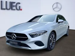 Iridiumsilber metallic Gebraucht 2023 Mercedes A180 Progressive Limousine | 27.990 € (Guter Preis)
