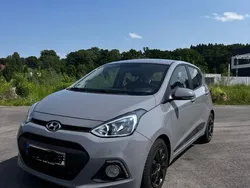 Grau Gebraucht 2015 Hyundai i10 Edition Kleinwagen | 5.700 € (Guter Preis)