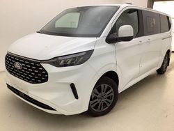Weiß Gebraucht 2025 Ford Tourneo Custom Titanium Van / Kleinbus | 47.970 €