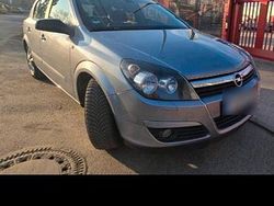 Silber Gebraucht 2004 Opel Astra Limousine | 1.000 € (Superpreis)