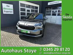 Graphitgrau metallic Gebraucht 2024 Skoda Kodiaq Selection SUV | 43.989 € (Fairer Preis)