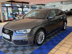Grau Gebraucht 2015 Audi A3 Sportback Ambition Kleinwagen | 14.999 € (Etwas zu teuer)