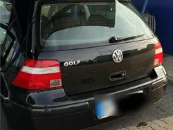 Schwarz Gebraucht 2003 VW Golf IV Kleinwagen | 1.000 € (Fairer Preis)