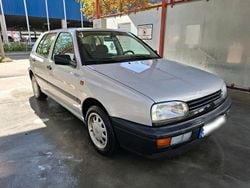 Grau Gebraucht 1994 VW Golf III Kleinwagen | 2.200 €